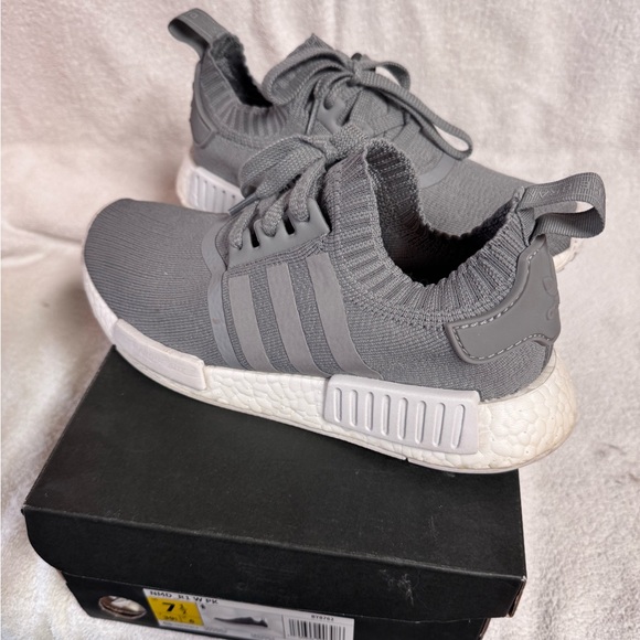 Adidas NMD_R1 PK Primeknit Grey France USED size 7.5 - Picture 1 of 8